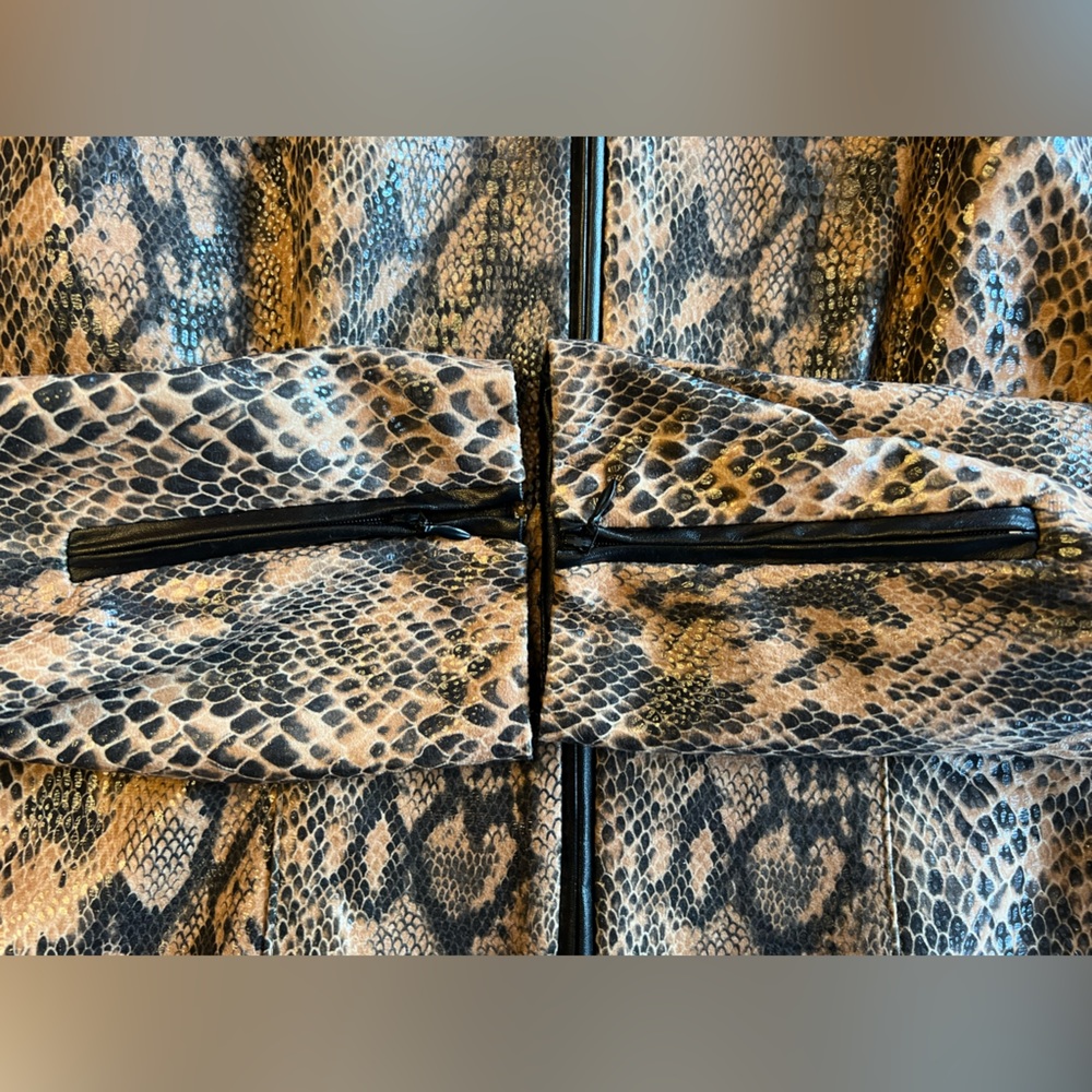 Joseph Ribkoff Python Jacket Zippered Front & Cuf… - image 6